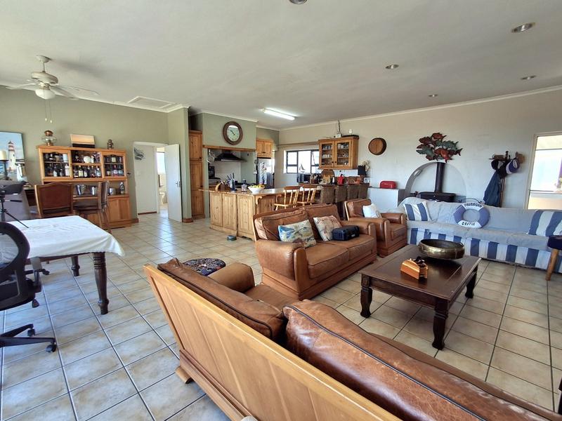 5 Bedroom Property for Sale in Duyker Eiland Western Cape